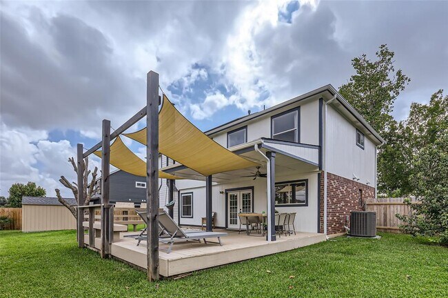 500 Hawthorn Ln in Round Rock, TX - Building Photo - Building Photo