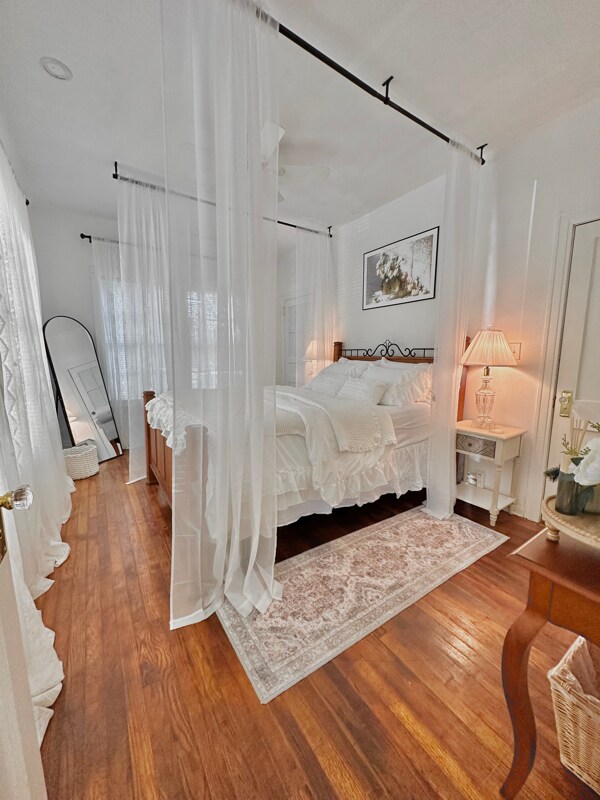 417 S Prairieville St in Athens, TX - Foto de edificio - Building Photo