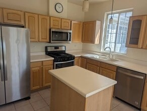 432 E Thornhill Ln in Palatine, IL - Building Photo - Building Photo