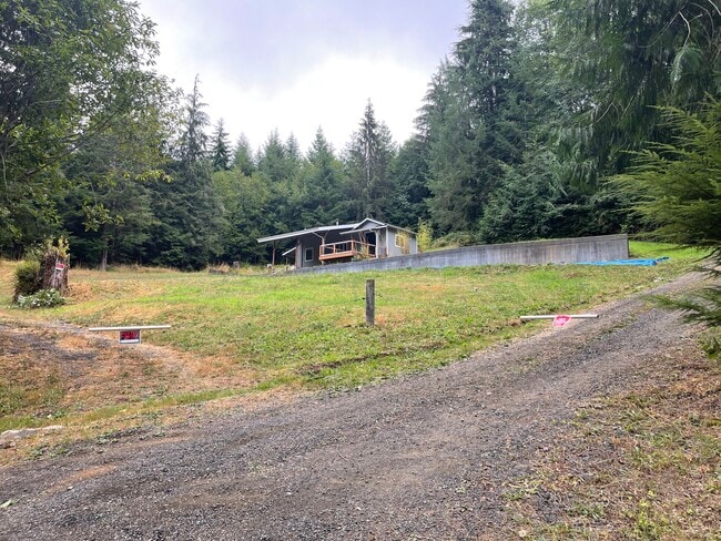 property at 60 W Puyallup Dr