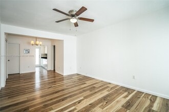 1120 Euclid Ave in Miami Beach, FL - Building Photo - Building Photo