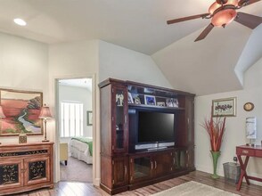 1024 Provence Village Dr in Roseville, CA - Foto de edificio - Building Photo