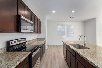 2350 S Wycliff Cir in Mesa, AZ - Building Photo - Building Photo