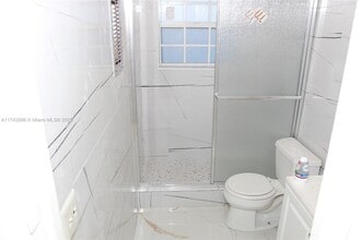 3458 Capri Dr-Unit -2 in Fort Lauderdale, FL - Building Photo - Building Photo