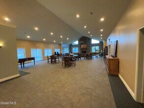 48 Bavarian Wy in Altamont, NY - Building Photo - Building Photo