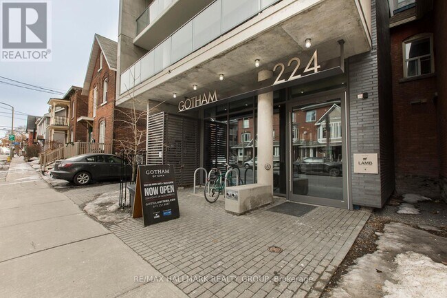 224 Lyon St. N in Ottawa, ON - Building Photo - Building Photo