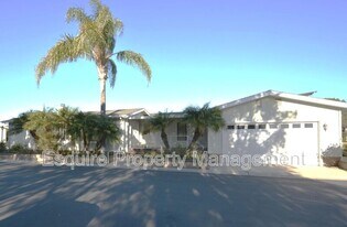 102 Poinsettia Gardens Dr