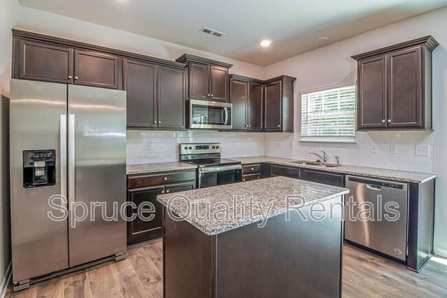 1115 Hardwick Dr in Mebane, NC - Building Photo - Building Photo