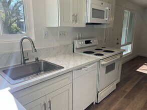 5001 Donovan Dr in Carmichael, CA - Building Photo - Building Photo