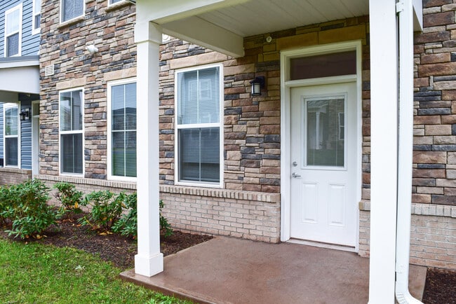The Willows at Flemington Junction South in Flemington, NJ - Foto de edificio - Building Photo