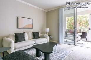 700 Agnew Rd in Santa Clara, CA - Building Photo