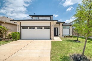 10003 Baden Ln in Austin, TX - Building Photo