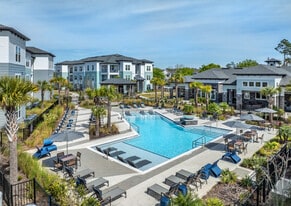 Tapestry at Westland Village in Jacksonville, FL - Building Photo