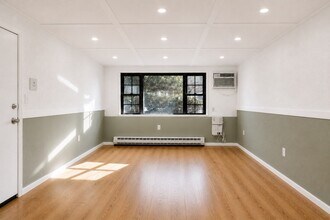 52 Swanson Ct in Boxborough, MA - Building Photo - Building Photo