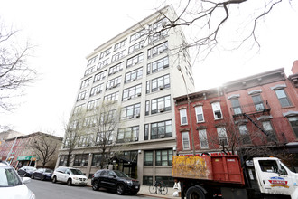 Court Street Lofts in Brooklyn, NY - Foto de edificio - Building Photo
