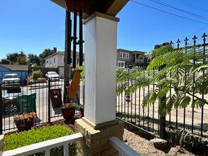 4222 Carrington St in Oakland, CA - Building Photo - Building Photo