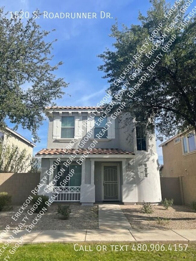 property at 1520 S Roadrunner Dr