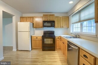 802 Cambridge Ct in Palmyra, PA - Building Photo - Building Photo