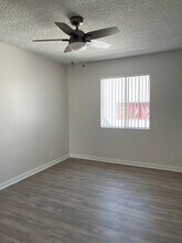 6719 Woodman in Los Angeles, CA - Building Photo - Building Photo