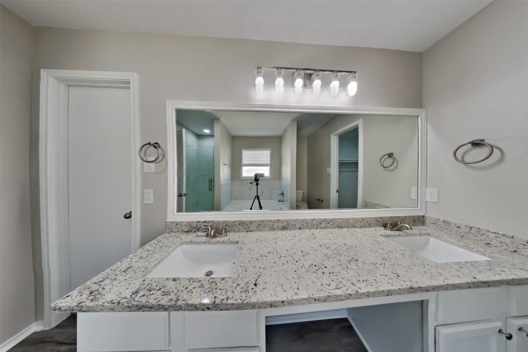 20911 Hazy Bluff Ct in Katy, TX - Foto de edificio