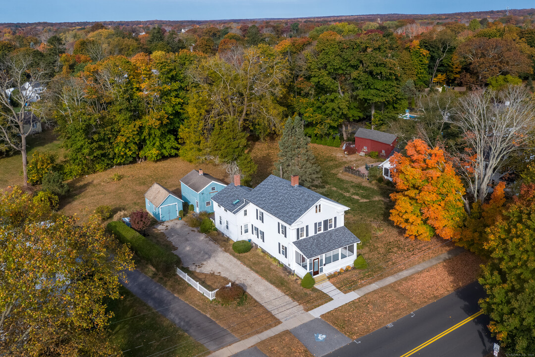 97 Commerce St in Clinton, CT - Building Photo