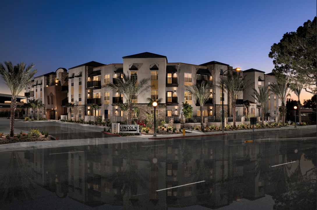 Lincoln West in Cypress, CA - Building Photo