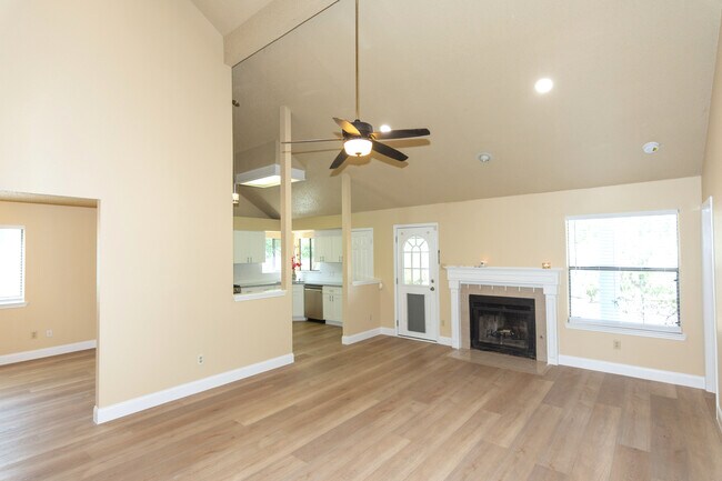 13116 Amarillo Ave in Austin, TX - Building Photo - Building Photo