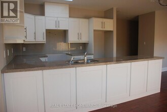 425 Queen St E in Toronto, ON - Building Photo - Building Photo