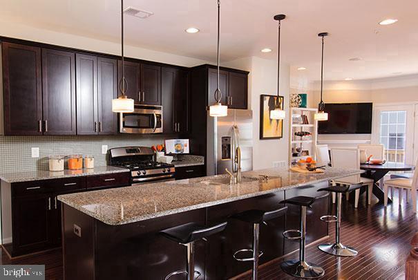 21754 Harroun Terrace in Ashburn, VA - Building Photo - Building Photo