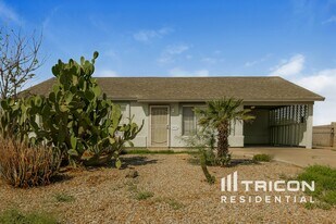 14514 S Amado Blvd in Arizona City, AZ - Building Photo