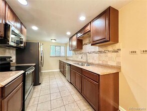 2675 S Josephine St in Denver, CO - Building Photo - Building Photo