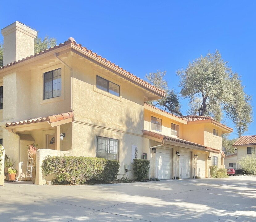 410 S Ventura St in Ojai, CA - Foto de edificio