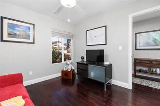 17552 Putney Cir in Huntington Beach, CA - Building Photo - Building Photo