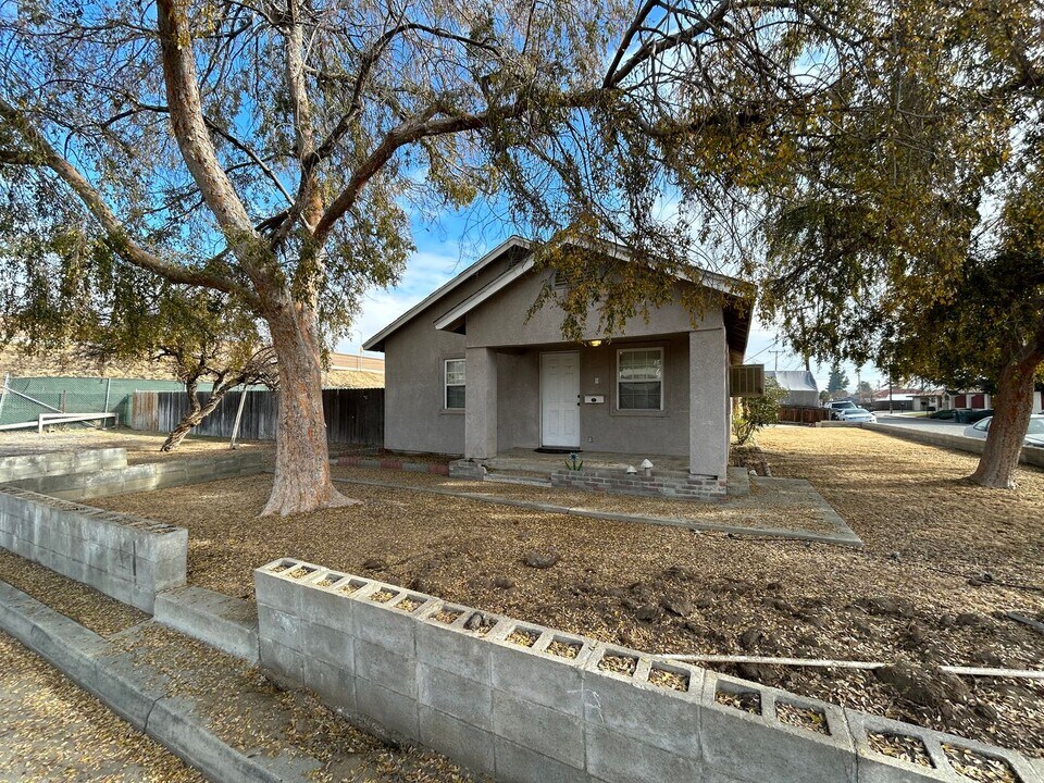 3624 Elcia Dr in Bakersfield, CA - Building Photo