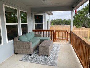 21413 Highland Lake Dr in Leander, TX - Building Photo - Building Photo