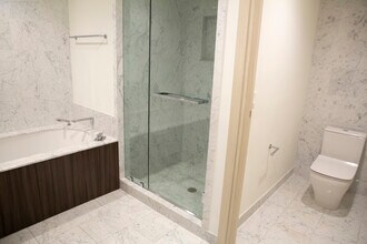 1000 Brickell Plz, Unit 3507 in Miami, FL - Building Photo - Building Photo