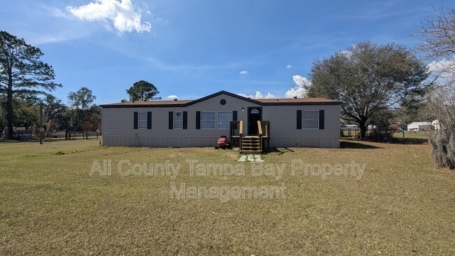 property at 3753 Oakwood Dr