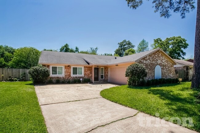 property at 7318 Foxway Ln