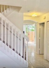 11528 NW 60th Terrace in Doral, FL - Building Photo - Building Photo