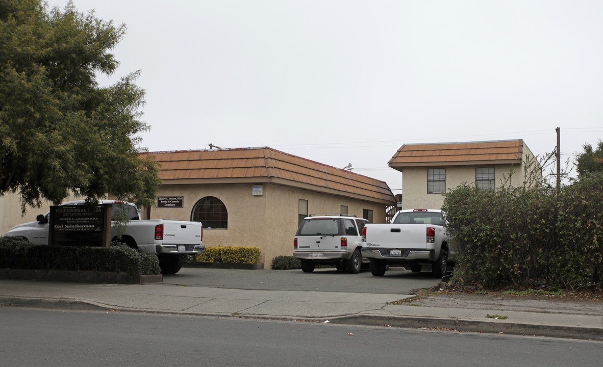 Professional Plaza in Vallejo, CA - Building Photo