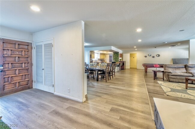 1489 Santa Anita Dr in Las Vegas, NV - Building Photo - Building Photo