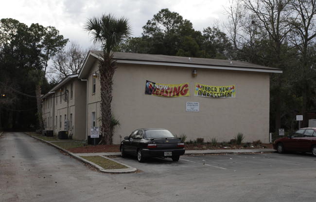 St. James Place Apartments in Jacksonville, FL - Building Photo - Building Photo