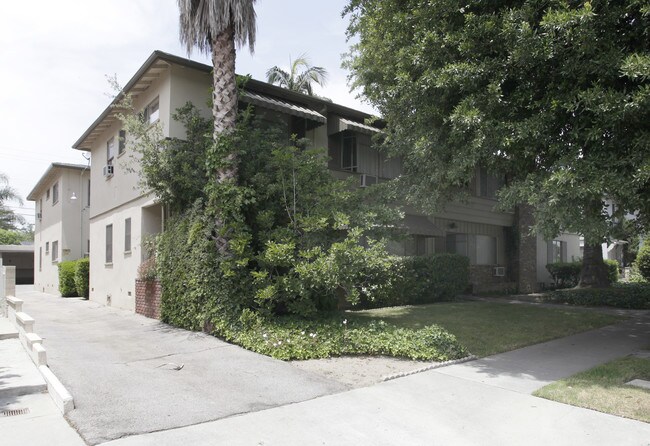 4239 Tujunga Ave in Studio City, CA - Building Photo - Building Photo