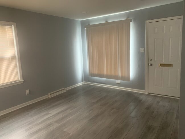 11055 Chapp Ave in Warren, MI - Building Photo - Building Photo