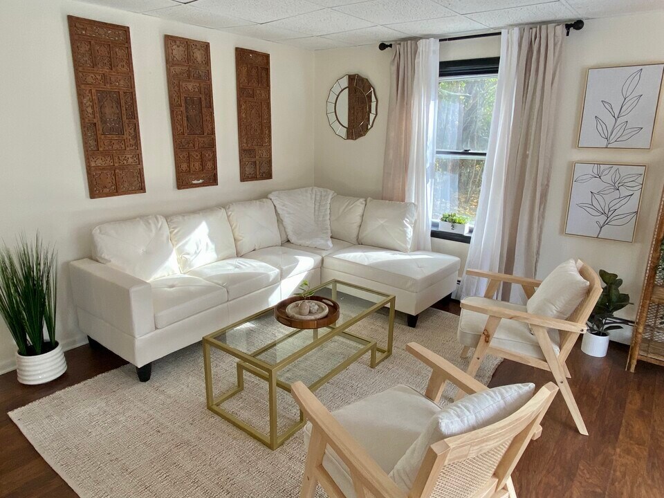 1022 Cayuga Heights Rd, Unit 2 Bedroom Forest Retreat in Ithaca, NY - Building Photo