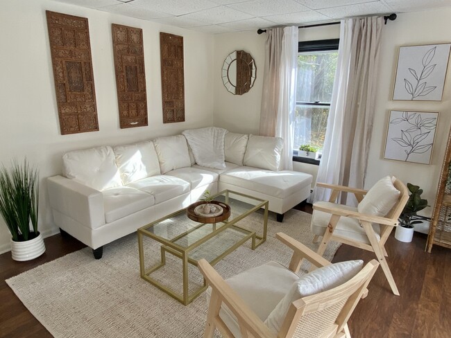 1022 Cayuga Heights Rd, Unit 2 Bedroom Forest Retreat