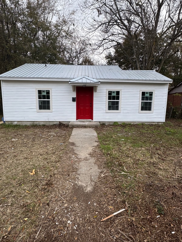 property at 113 Sanford St