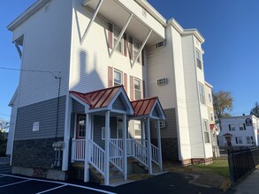 Village on Second Street in Manchester, NH - Building Photo - Building Photo