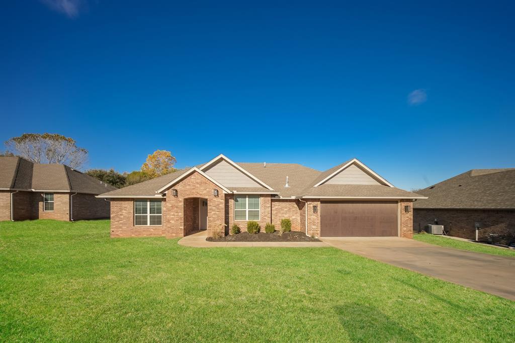 207 Casey Ln in Washington, OK - Building Photo