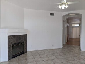 5430 W Morris Ave in Fresno, CA - Building Photo - Building Photo
